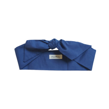 Load image into Gallery viewer, Navy blue fabric bow on a white background