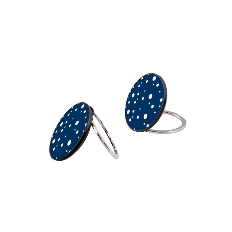 Dotty Print Magnetic Phone Charger and Stand